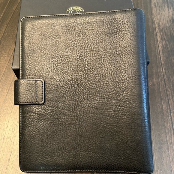 A5 custom Van Der Spek Janet Leather Planner / Organizer in Black & Olive - Picture 3 of 11